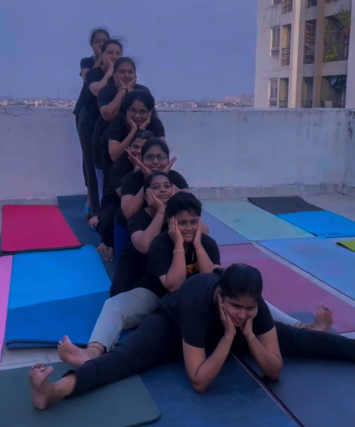 7 Chakras Yoga Community